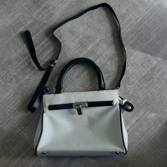 Danier Leather purse, Black & White - Picture 2 of 8
